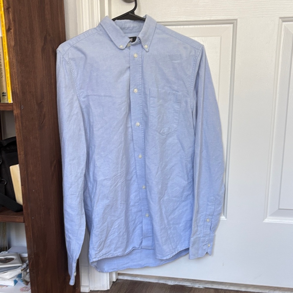 H&M Men's Sky Blue Casual Button-Down Shirt